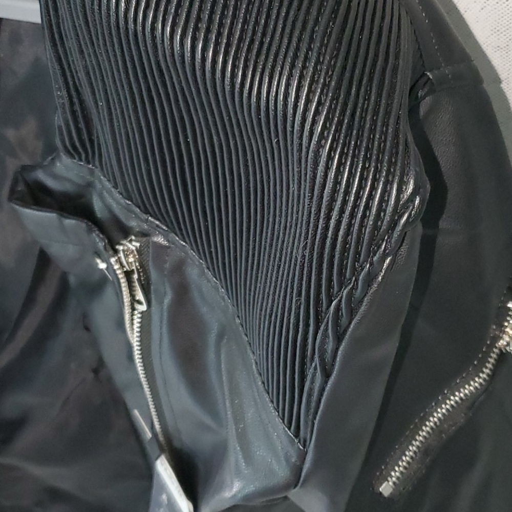 Leather Jacket - Picture 2 of 6